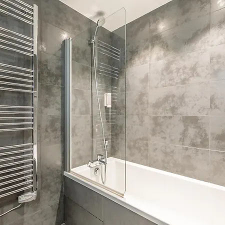Victoria Lodge, Friendly Hotell
