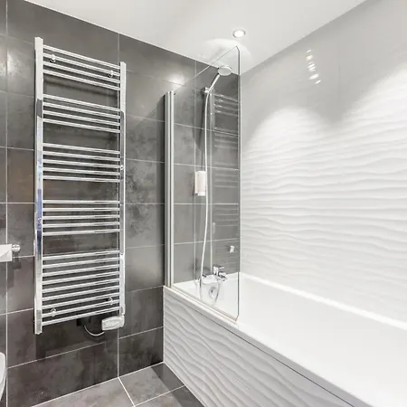 Victoria Lodge, Friendly 3*